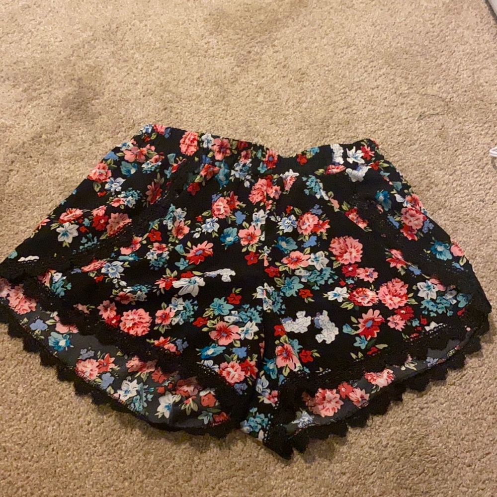 floral shorts with lace